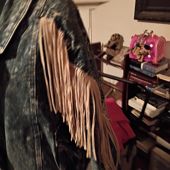 Prezzia Vintage Heavily Fringed Denim Jean Jacket - Picture 5 of 12